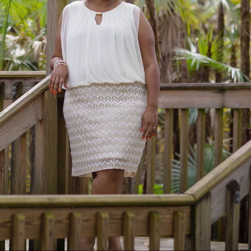 3/$25 Bundle Item Cream/Gold Lace Midi